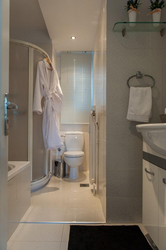 sembo-2325552-bef0c5-456465 Urban Residence