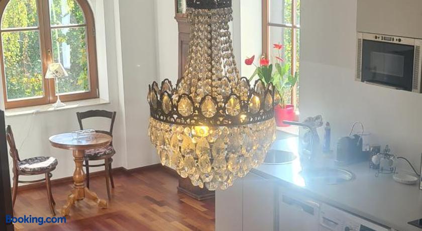 booking-465075-404139508-616883 Residenz Villa Kult