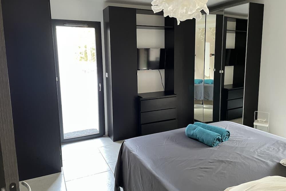 New villa 8 to 10 people, private heated pool Rhône-Alpes - Labastide-de-Virac visuel 1/5 New villa 8 to 10 people, private heated pool Rhône-Alpes - Labastide-de-Virac visuel 1/5