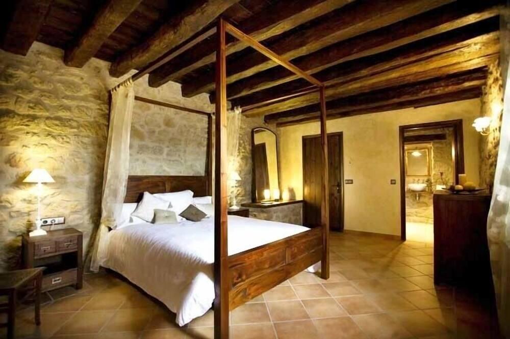 Masia Laveña Very Comfortable And Traditional House - Lérida - Solsona visuel 4/5 Masia Laveña Very Comfortable And Traditional House - Lérida - Solsona visuel 4/5