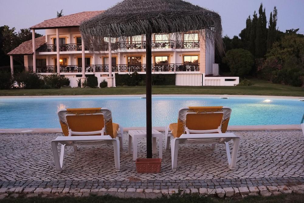 sembo-289390-0e5e2a-675481 Luzmar Villas