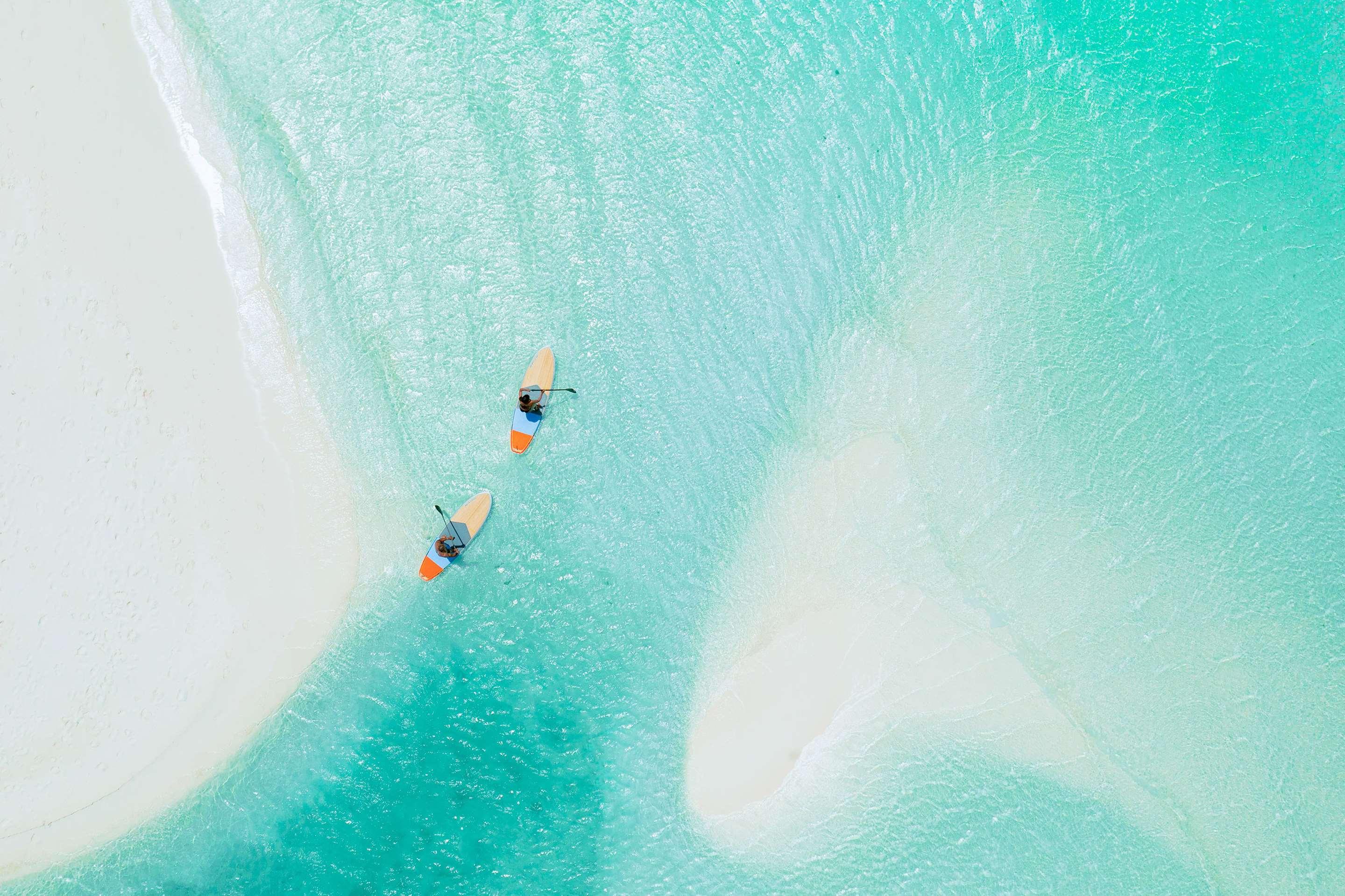 ice-4592231-107641801-580218 The Ambergis Cay