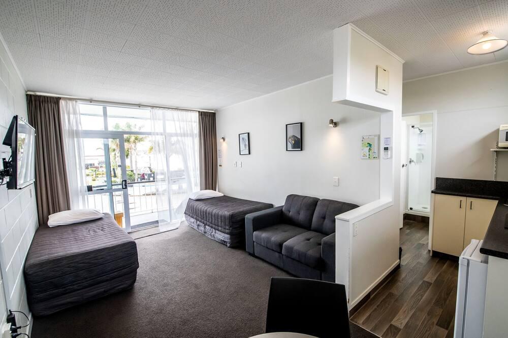 expedia_group-452657-58e8755b-652572 Aura Accommodation