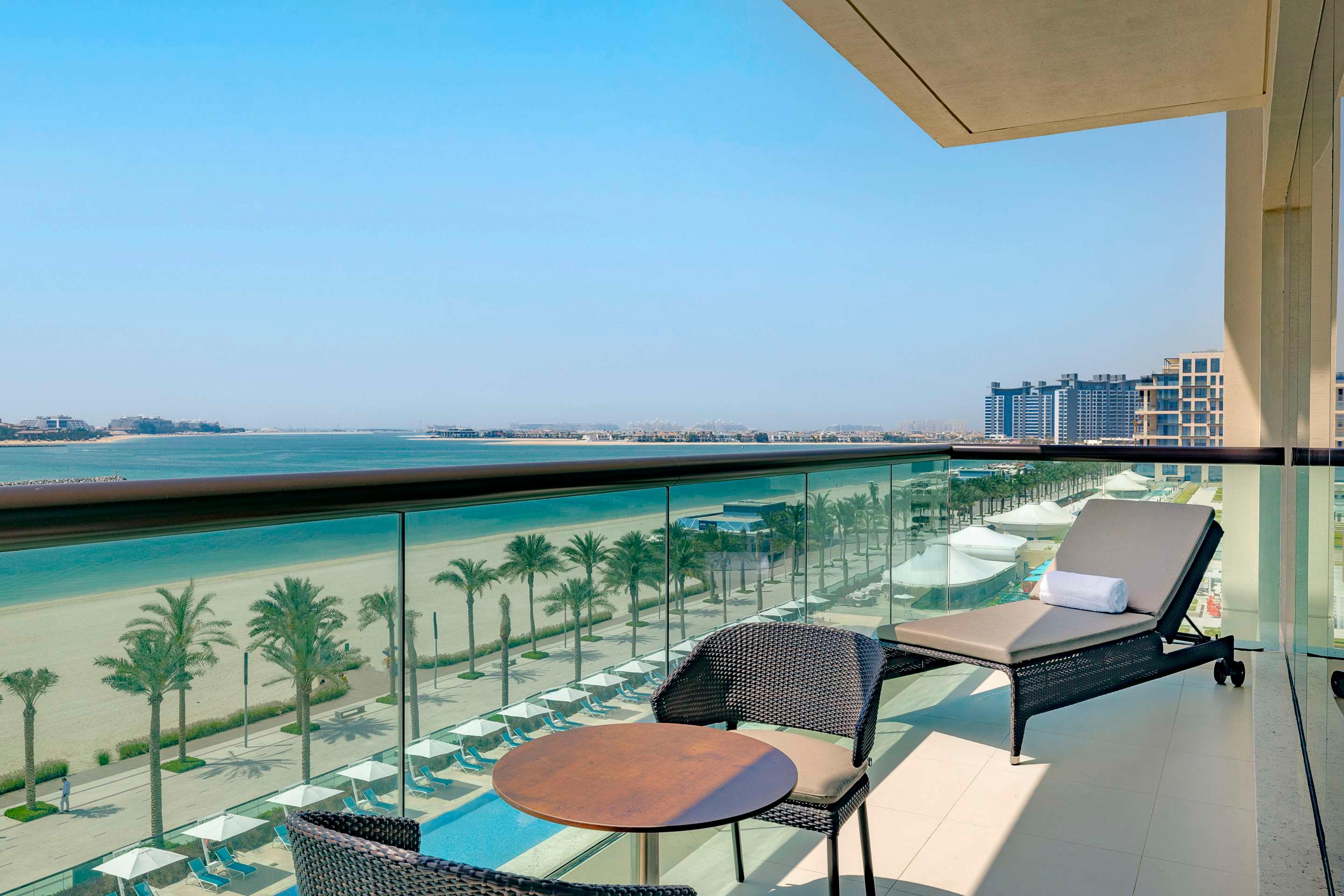 ice-8521867-111246574-075710 Hilton Dubai Palm Jumeirah