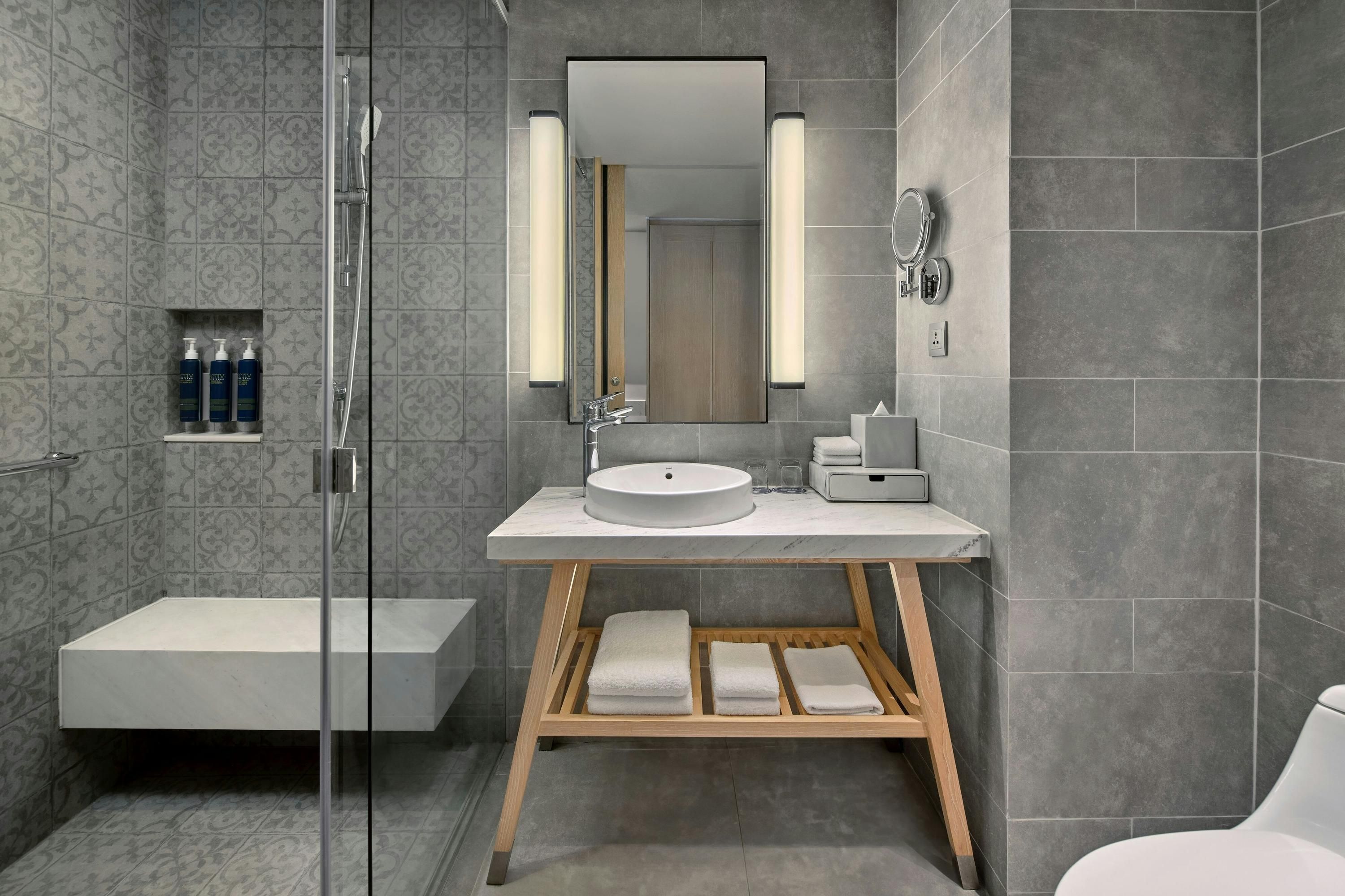 Four Points by Sheraton Phuket Patong Beach Resort