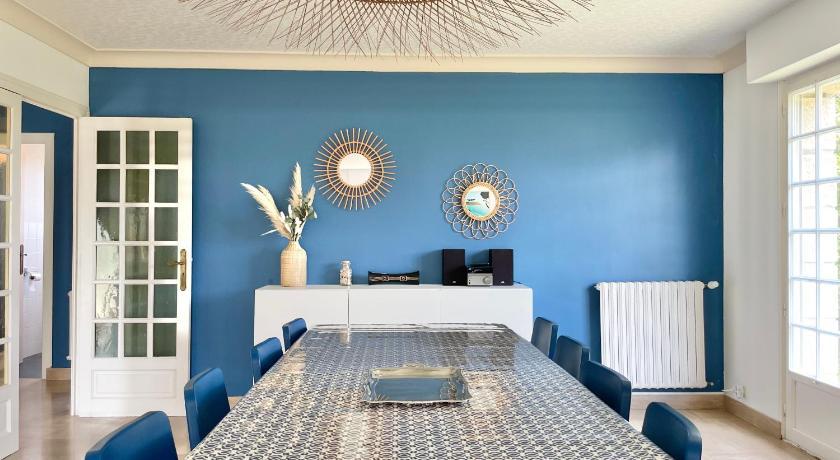 La Villa Ste Anne Wifi - Plages et bourg de Plonevez à 2 min - Bretagne - Plonévez-Porzay visuel 1/5 La Villa Ste Anne Wifi - Plages et bourg de Plonevez à 2 min - Bretagne - Plonévez-Porzay visuel 1/5