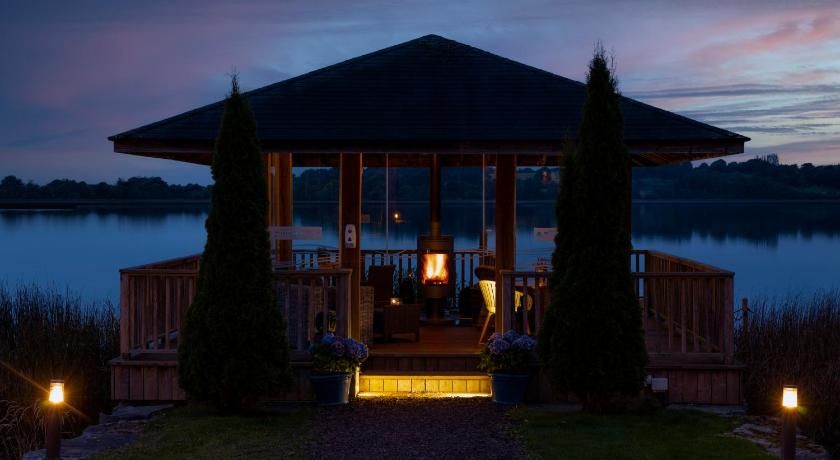 Wineport Lodge