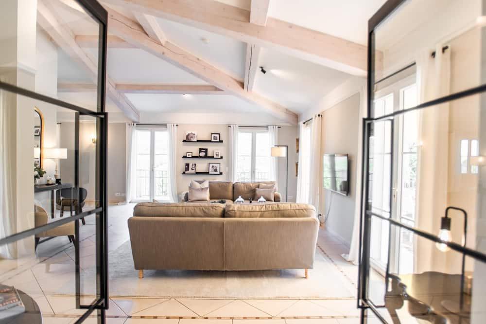 Stylish villa with big pool, garden and aircon Provence-Alpes-Côte d'Azur - Draguignan visuel 2/5 Stylish villa with big pool, garden and aircon Provence-Alpes-Côte d'Azur - Draguignan visuel 2/5