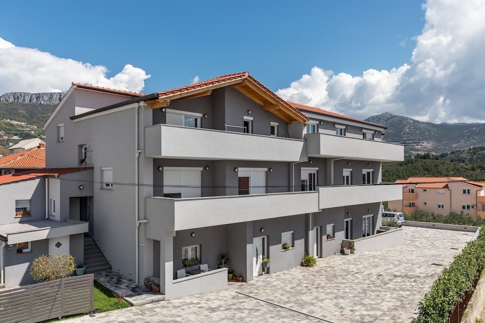 Apartments Villa Salona Sky