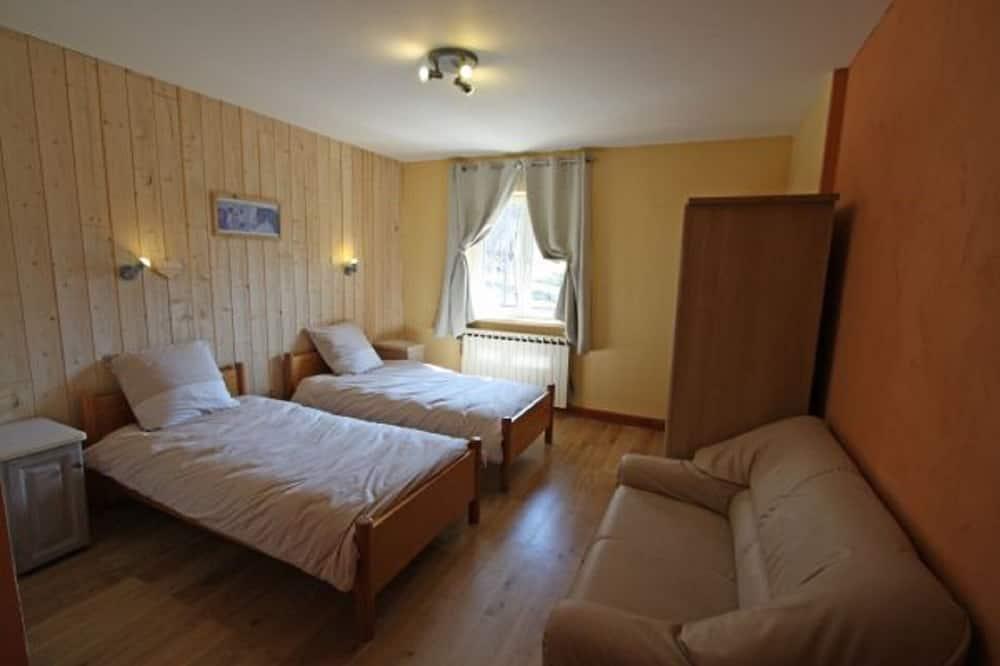 Contemporary cottage with panoramic mountain views near Gérardmer Lotharingen - Le Tholy visuel 2/5 Contemporary cottage with panoramic mountain views near Gérardmer Lotharingen - Le Tholy visuel 2/5