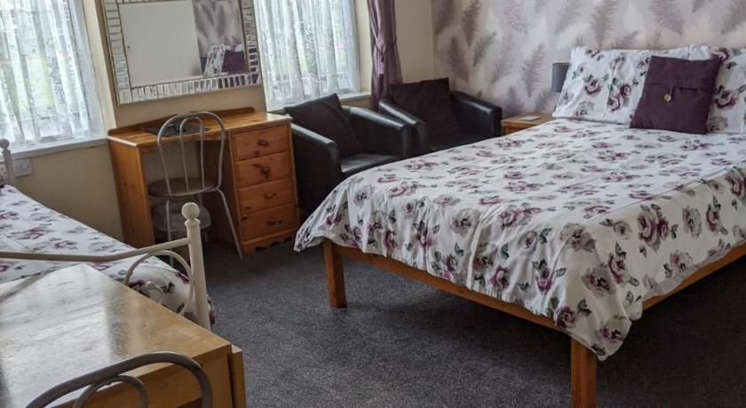 Cleasewood Guest House