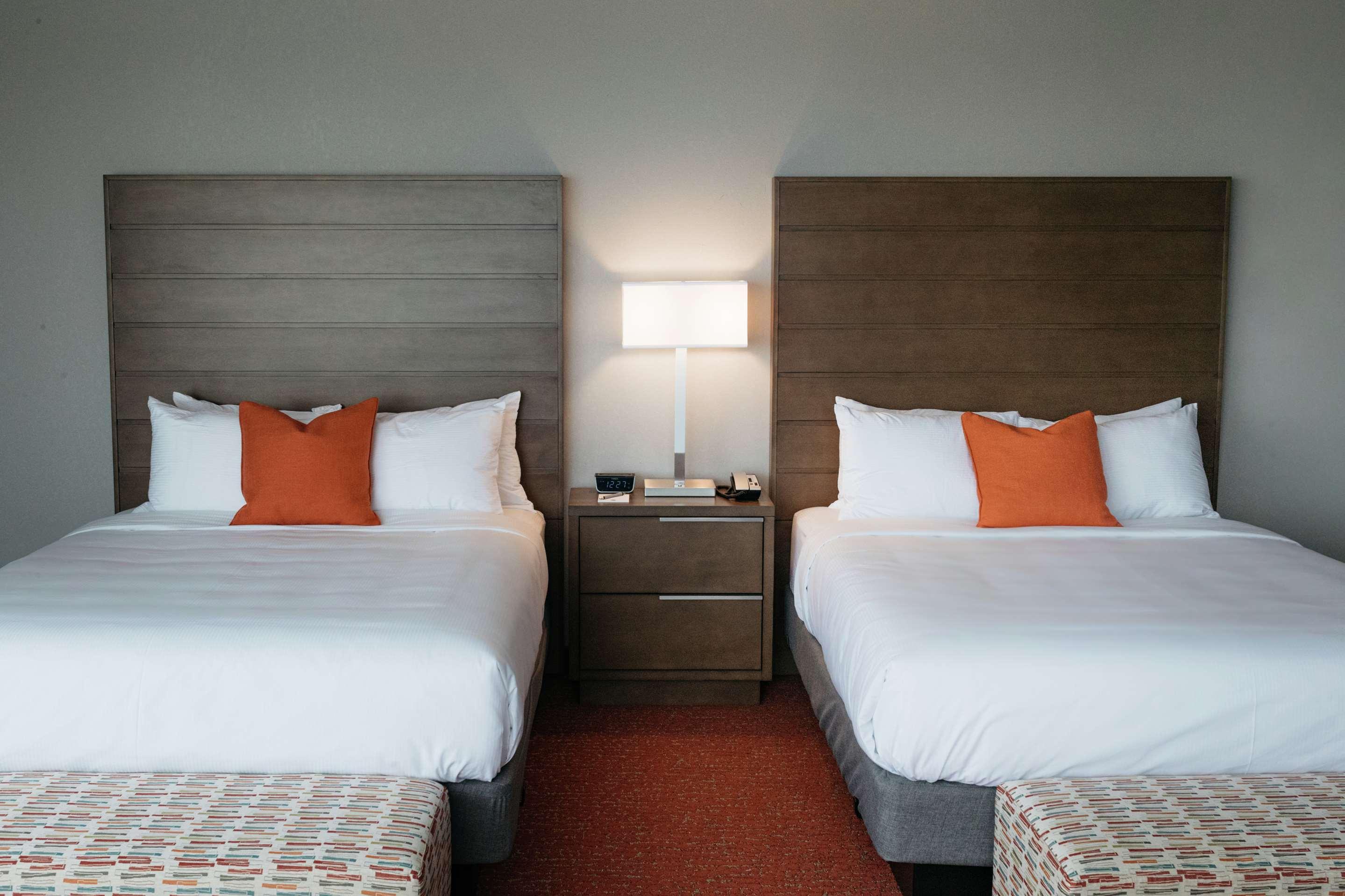 ice-5272565-100075649-292094 Revel Hotel Des Moines Urbandale, Tapestry Collection By Hilton
