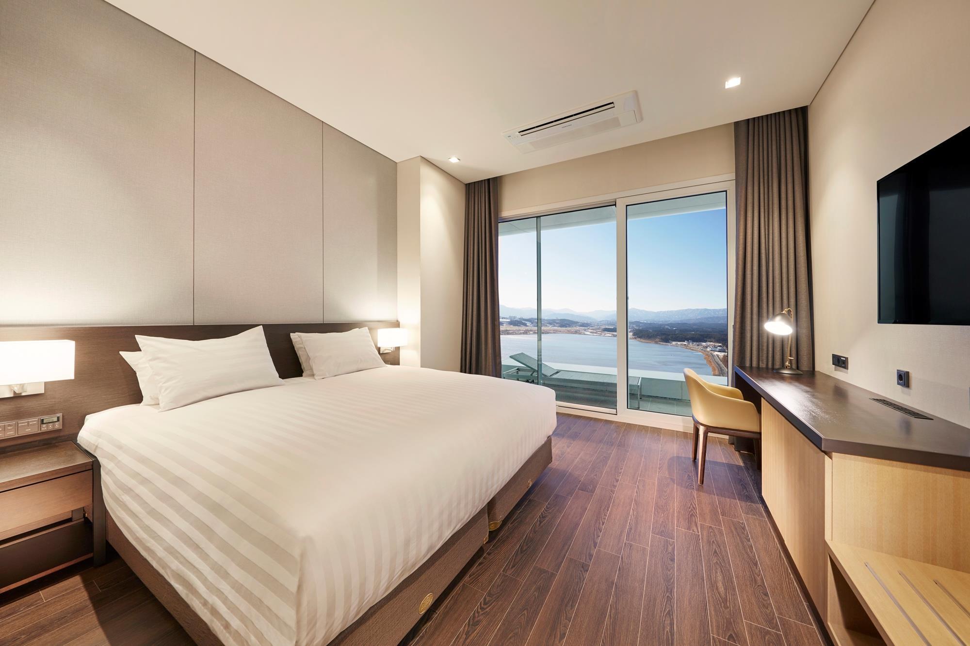 Skybay Hotel Gyeongpo from £63. Gangneung Hotels - KAYAK