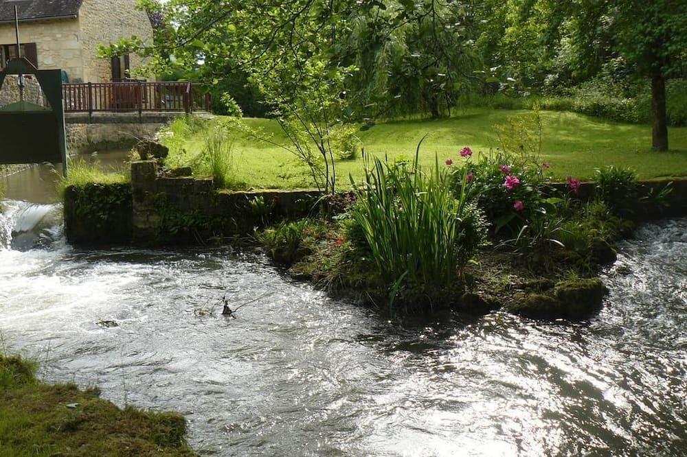 Gîte-Family-Ensuite with Shower-Garden View Poitou-Charentes - Sireuil visuel 1/5 Gîte-Family-Ensuite with Shower-Garden View Poitou-Charentes - Sireuil visuel 1/5