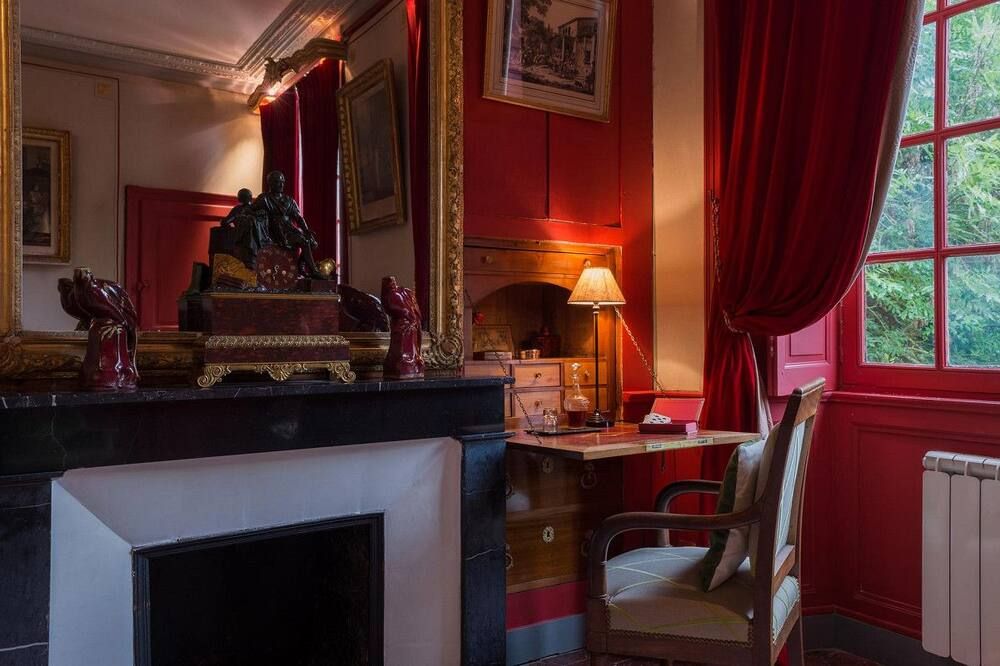 Chateau De Saint Paterne