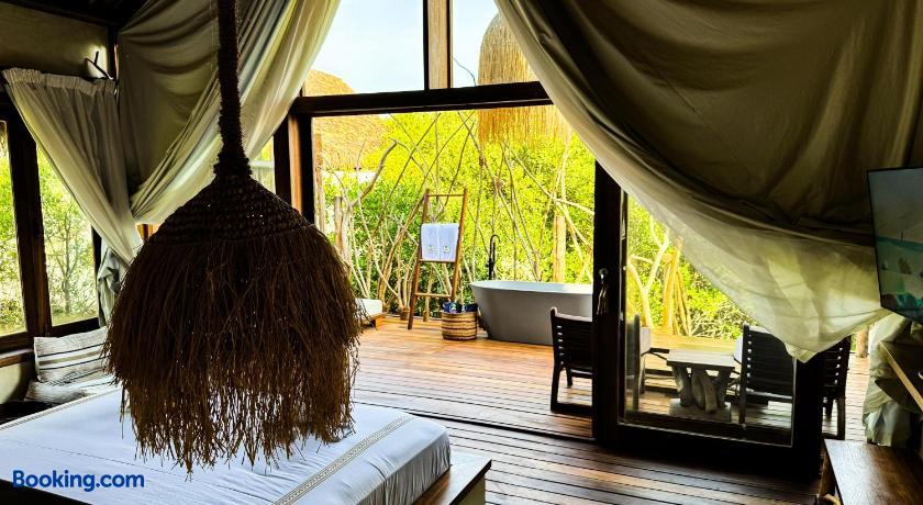 booking-1071094522-535228891-584546 Casa Mikoko Resort