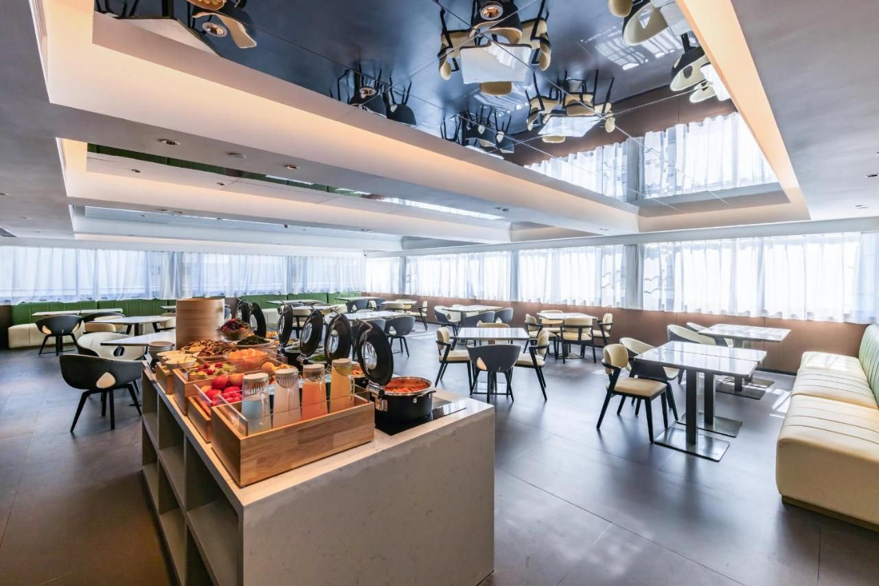 Atour X Hotel Shantou Vientiane City Convention and Exhibition Center