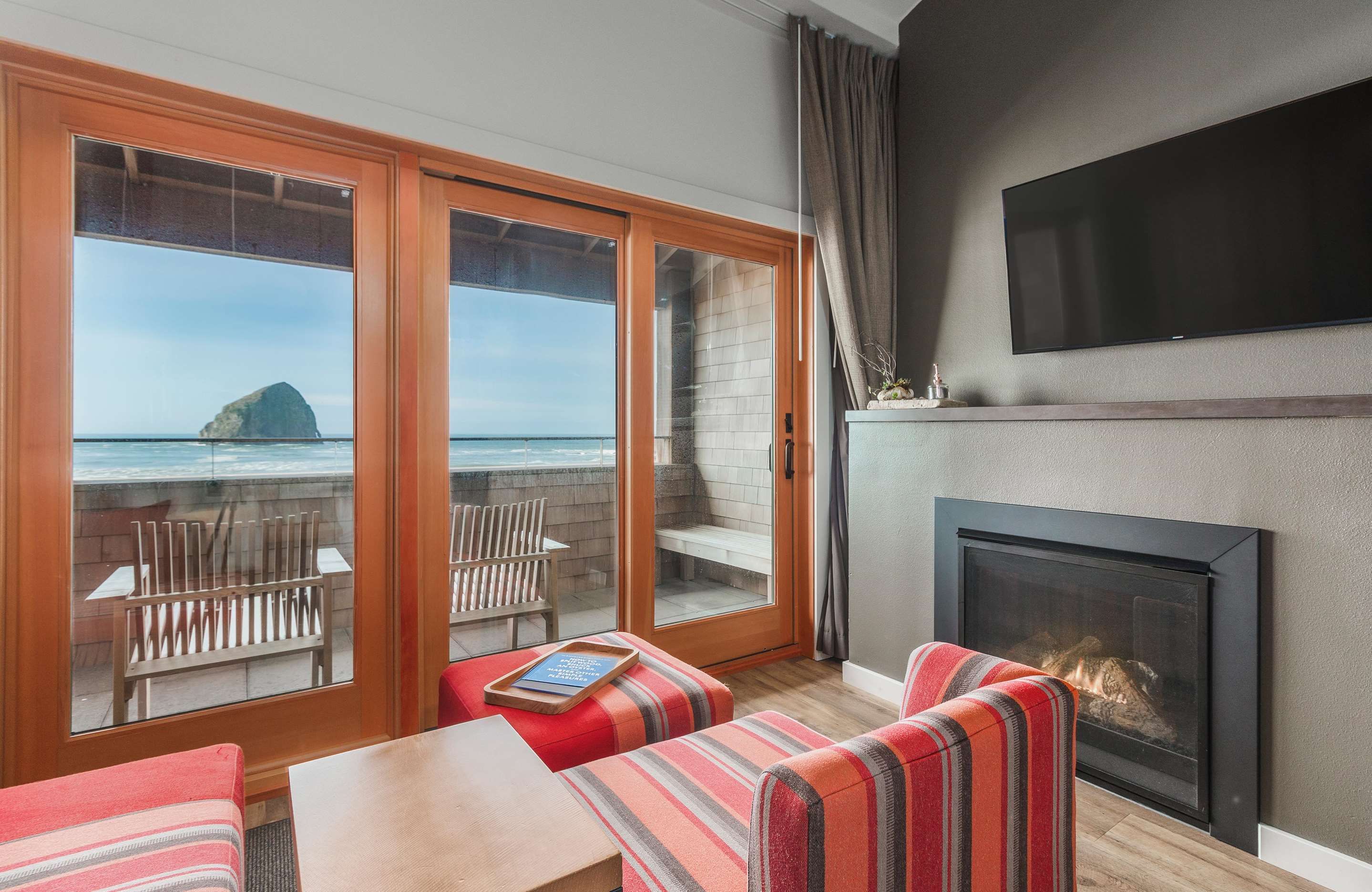 Headlands Coastal Lodge & Spa