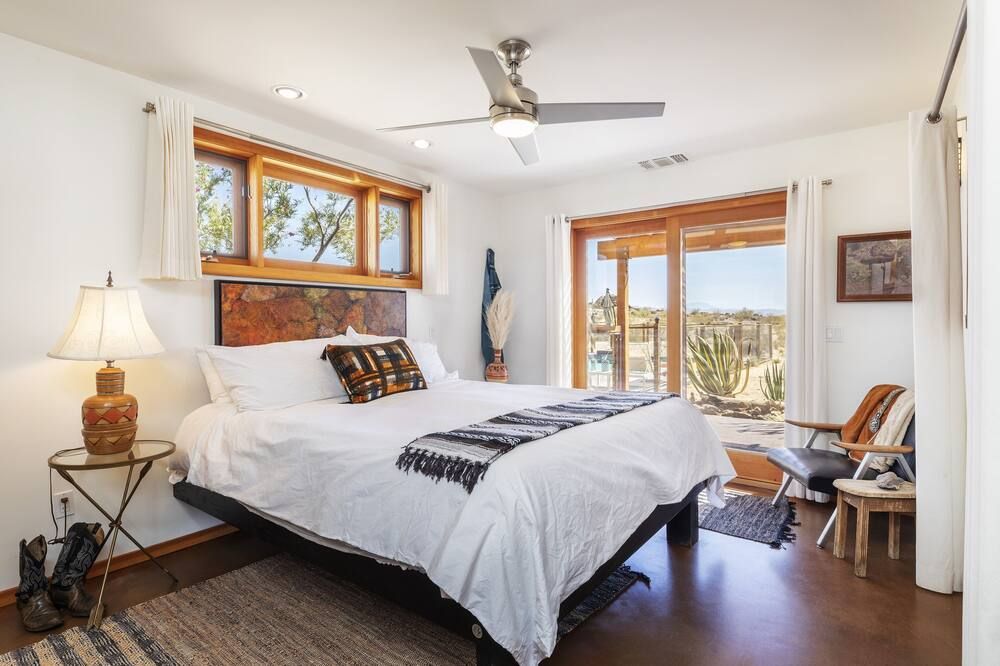 Constellation Compound