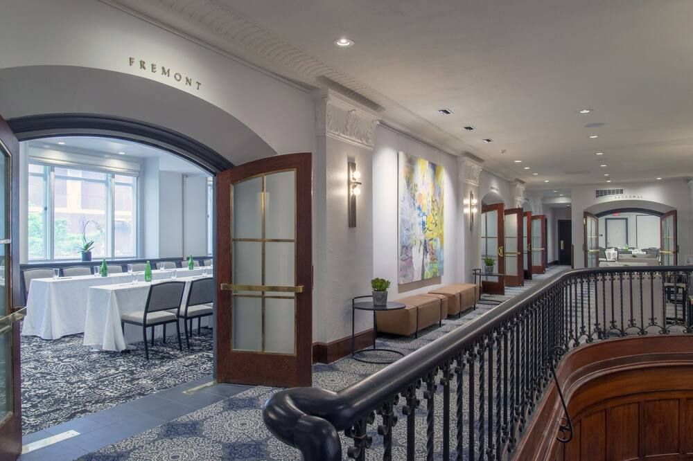 Heathman Hotel