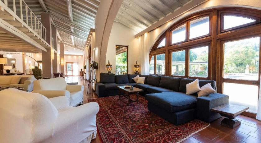Firenze Villa A 5 Stelle Villa Gaudia Luxury & Relax In Chianti - Toscane - Florence visuel 4/5 Firenze Villa A 5 Stelle Villa Gaudia Luxury & Relax In Chianti - Toscane - Florence visuel 4/5