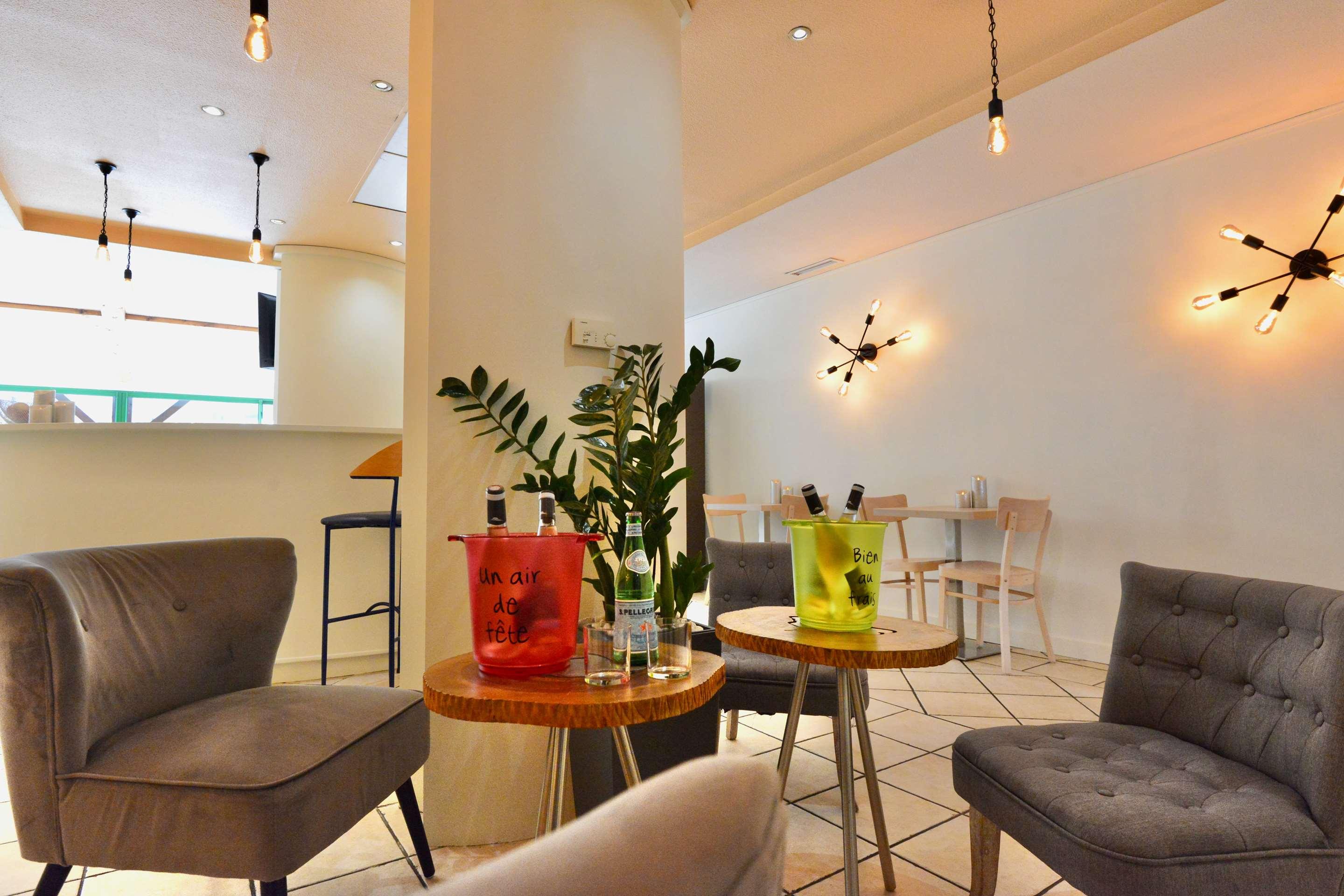 Best Western Gemenos en Provence Provence-Alpes-Côte d'Azur - Tweeling visuel 2/5 Best Western Gemenos en Provence Provence-Alpes-Côte d'Azur - Tweeling visuel 2/5