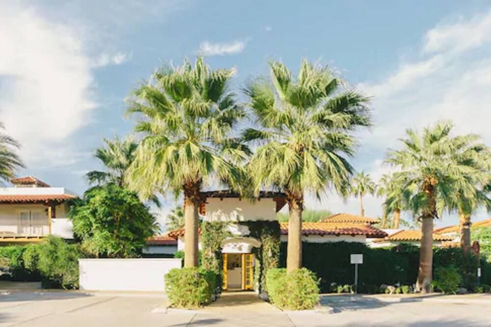 Alcazar Palm Springs