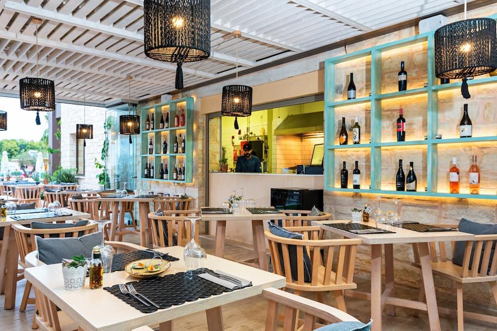 expedia_group-4624765-2689976-491091 Airis Boutique & Suites