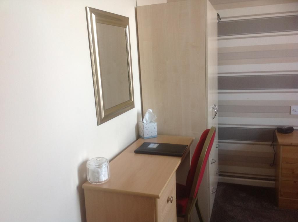 Cleasewood Guest House