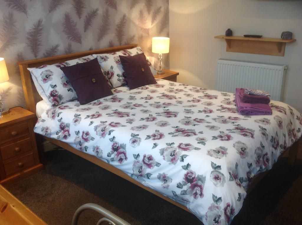 Cleasewood Guest House