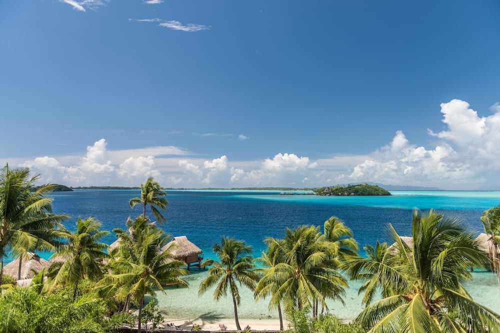 Bora Bora Hotels: Compare Hotels in Bora Bora from R34 326/night