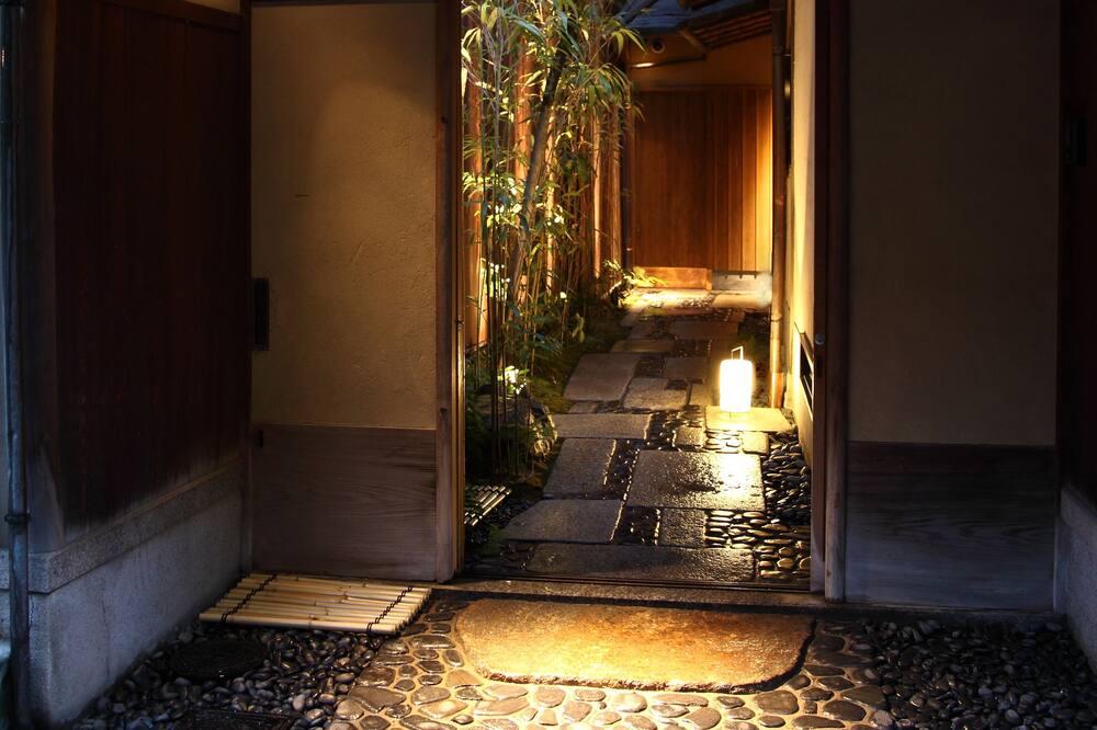 expediav2-674308-3c7859-805667 Yasaka Yutone Kyokoyado