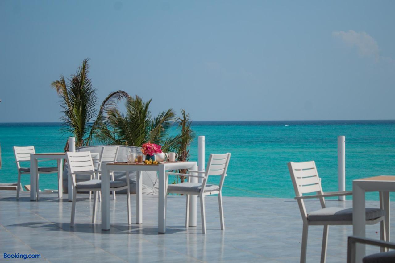 booking-1072128335-625871933-655854 Oasis Blu Beach Resort-Adults Only