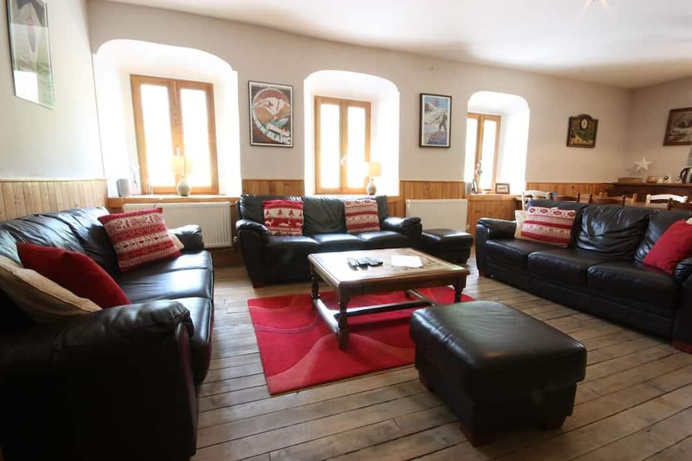 Unique, charming chalet with ensuite rooms, hot tub and games room Rhône-Alpes - Saint-Jean-d'Aulps visuel 1/5 Unique, charming chalet with ensuite rooms, hot tub and games room Rhône-Alpes - Saint-Jean-d'Aulps visuel 1/5