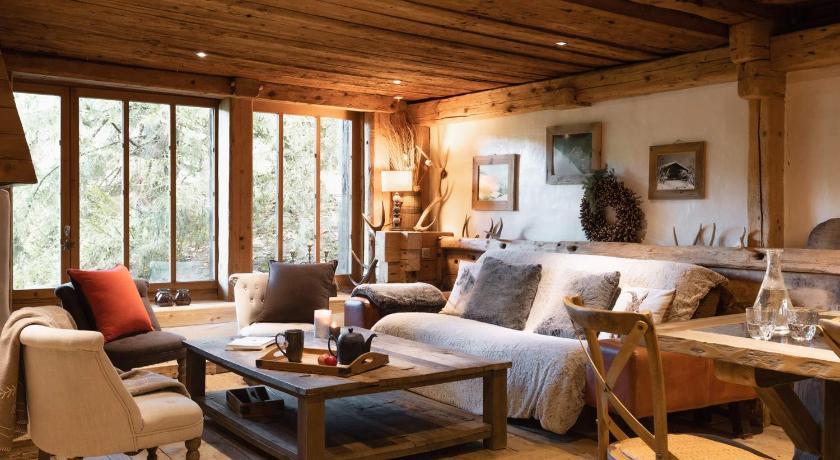 Chalet 3, ferme rénovée, 10 pers, proche pistes, garage, animaux admis FR-1-304-162 - Rhône-Alpes - La Clusaz visuel 5/5 Chalet 3, ferme rénovée, 10 pers, proche pistes, garage, animaux admis FR-1-304-162 - Rhône-Alpes - La Clusaz visuel 5/5