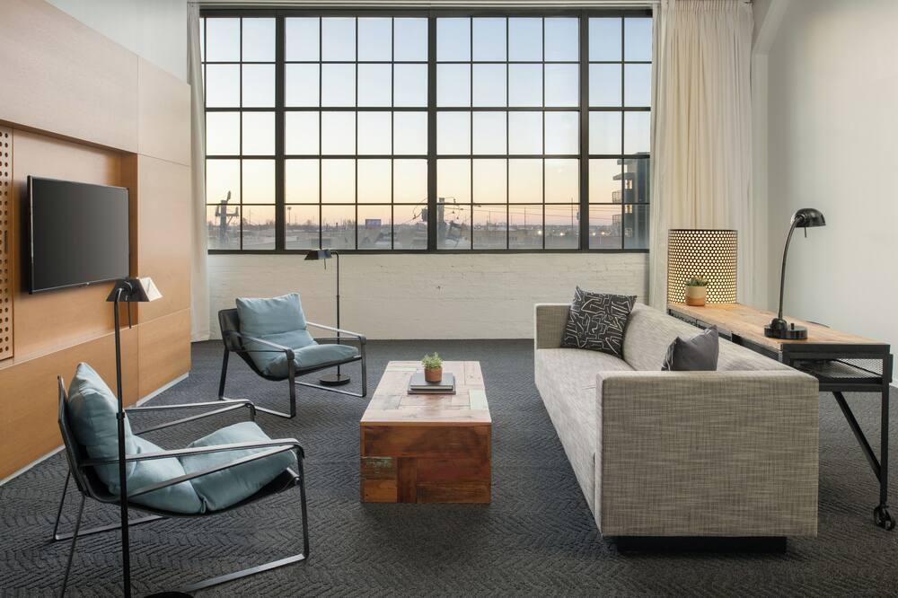 expedia_group-10139797-253784314-389971 Fordson Hotel