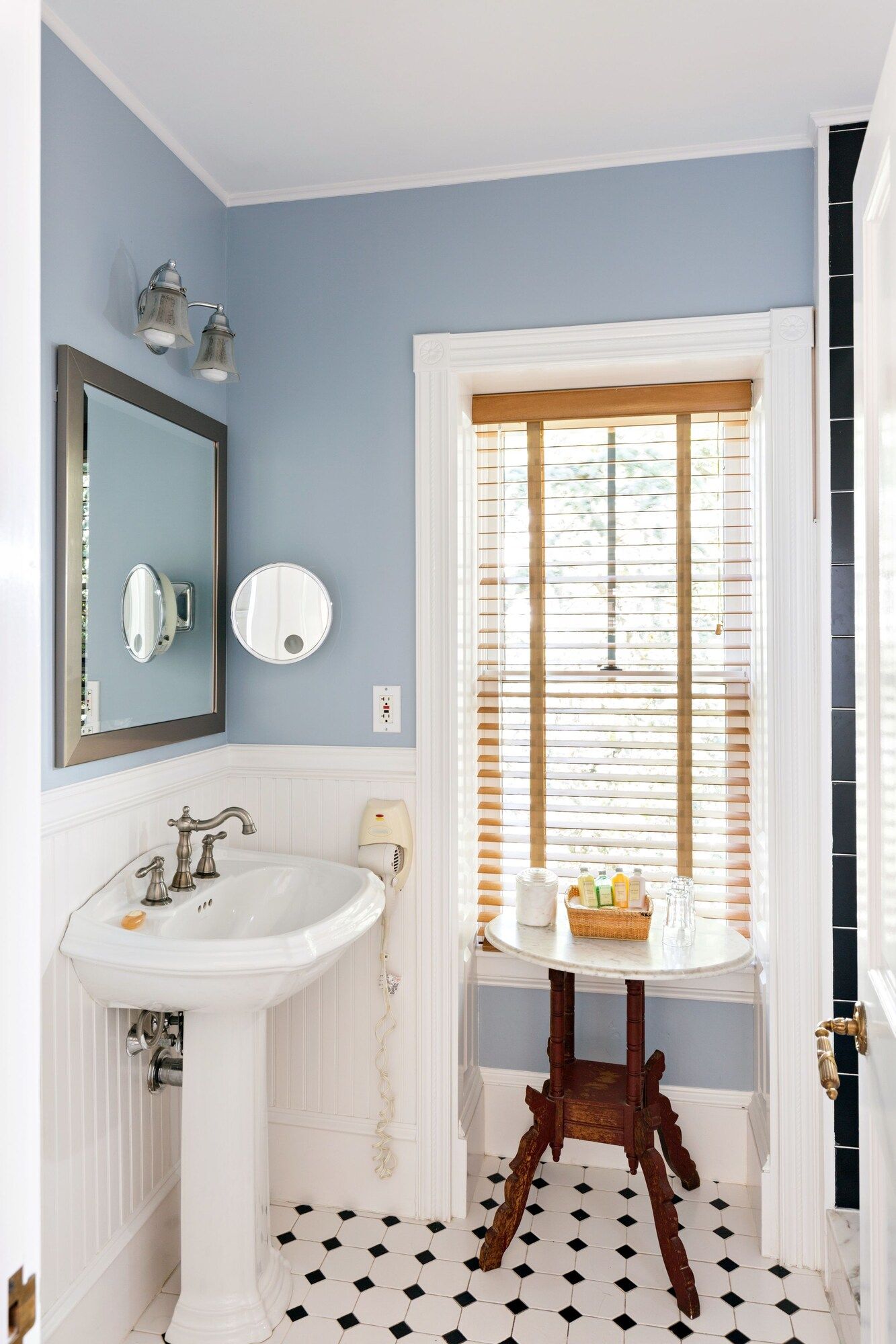 Brass Key Guesthouse Adults Only