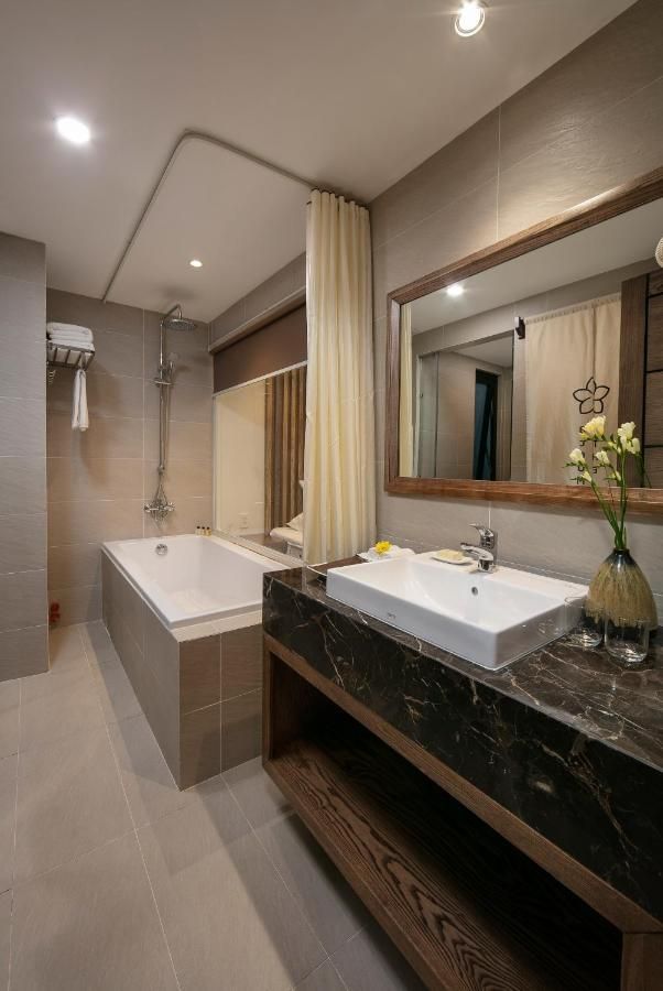 Bloom in Saigon - The Residence