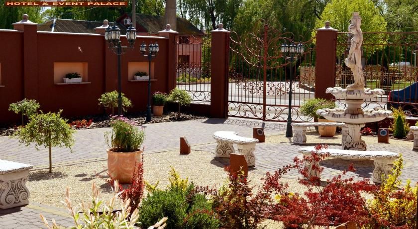 Sting Hotel & Event Palace