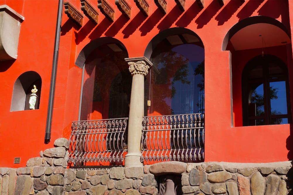 expedia_group-705989-562cab-193609 Hotel Boutique Castillo Rojo