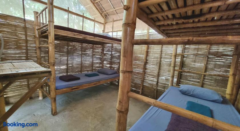 booking-898259-504589072-373633 Sunboo Beach Bungalows