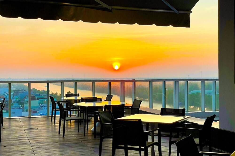 Diamond Stars Ben Tre Hotel