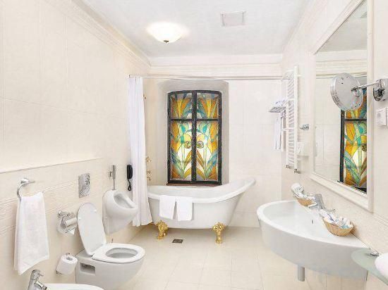 Old Estate Hotel & Spa