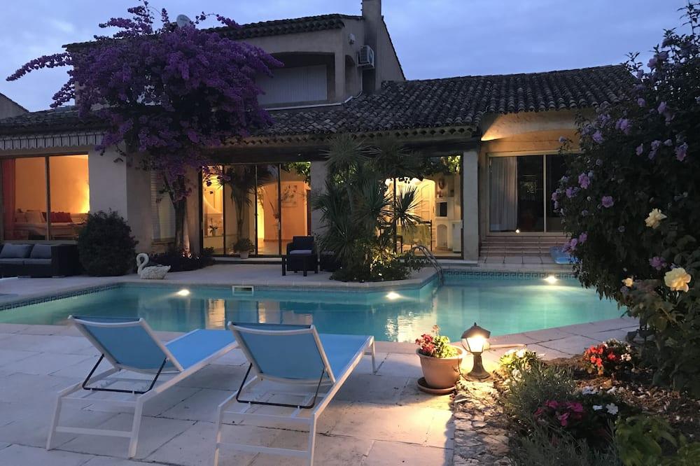 Antibes Juan Les Pins: Villa With Pool + Private Tennis Court Near The Sea Provence-Alpes-Côte d'Azur - Antibes visuel 5/5 Antibes Juan Les Pins: Villa With Pool + Private Tennis Court Near The Sea Provence-Alpes-Côte d'Azur - Antibes visuel 5/5