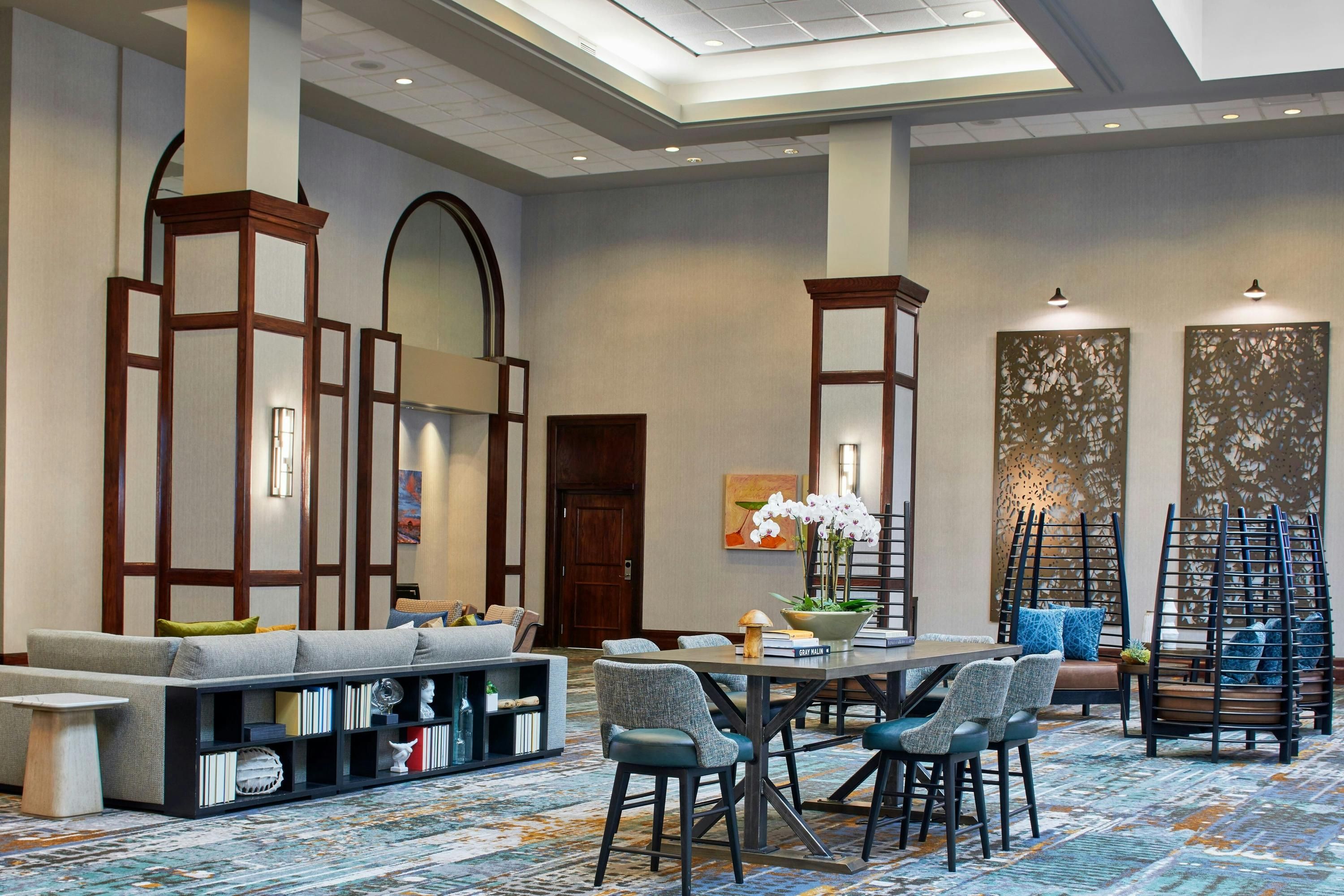 Renaissance Mobile Riverview Plaza Hotel