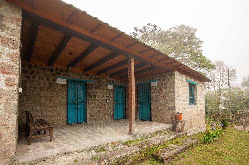 Niebli Historical Farm and Lodge at Pululahua Volcano