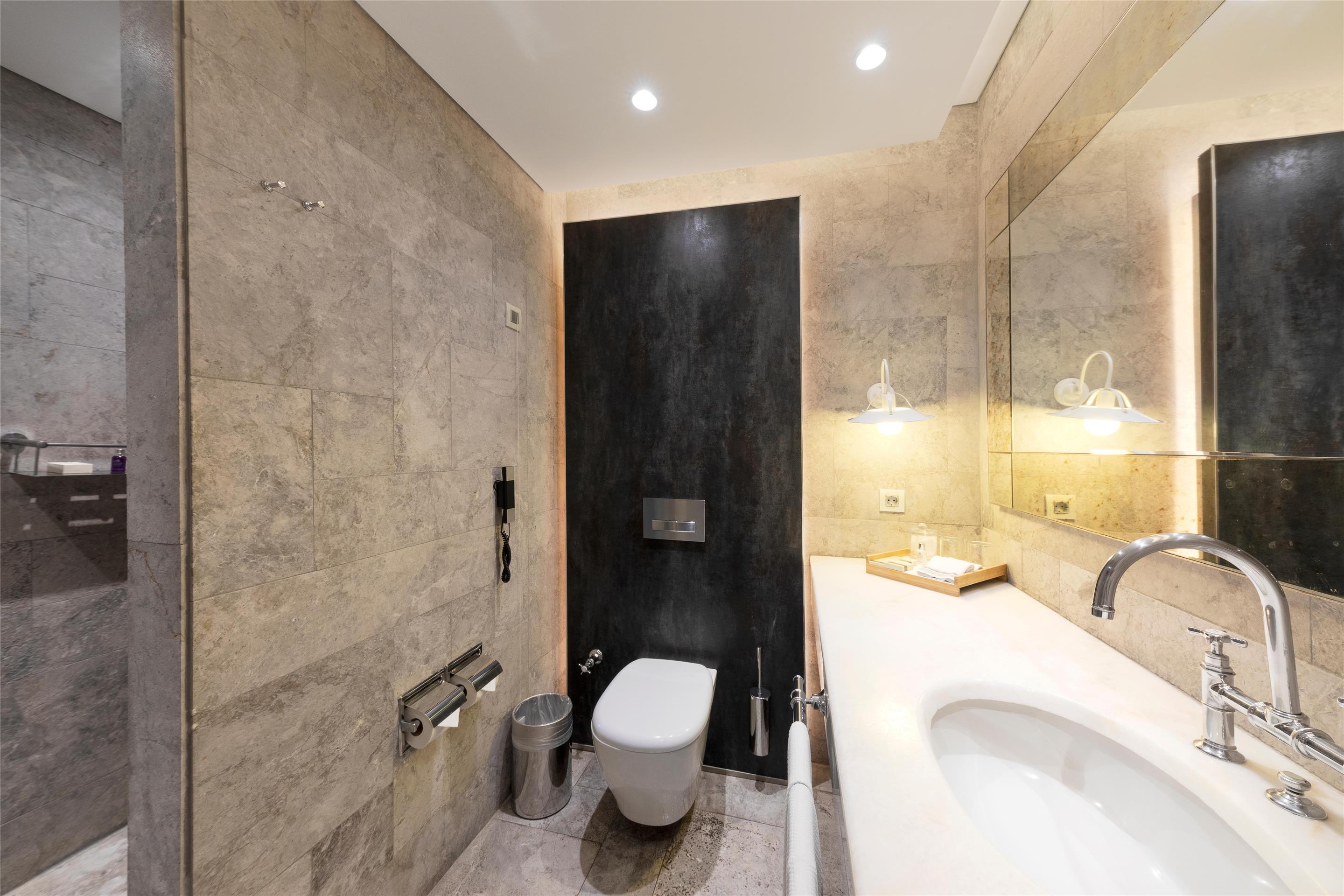 ice-446237-f0c0d0-502228 D-Resort Gocek