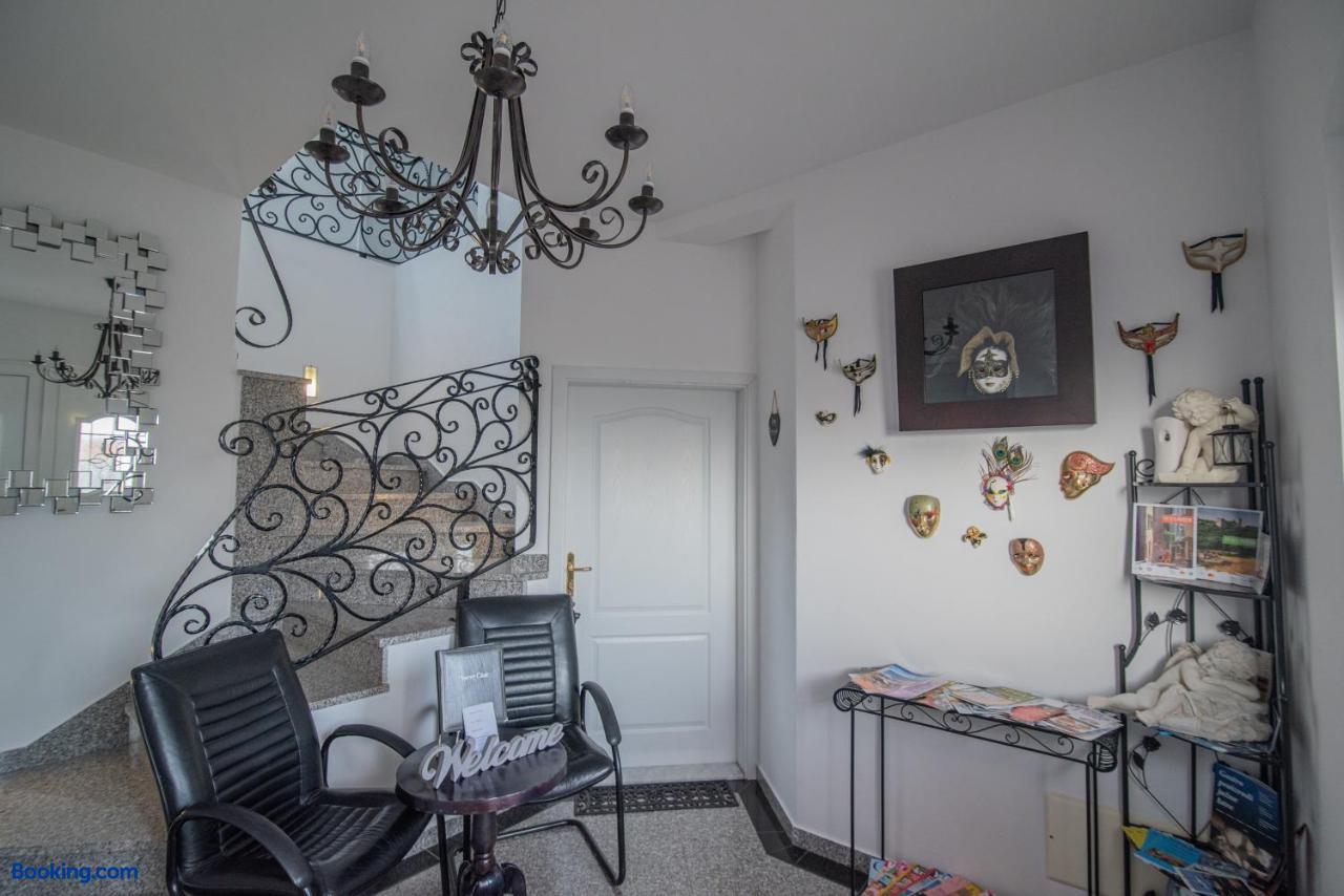 booking-1070970757-529172286-707958 Hotel Villa Vera 2
