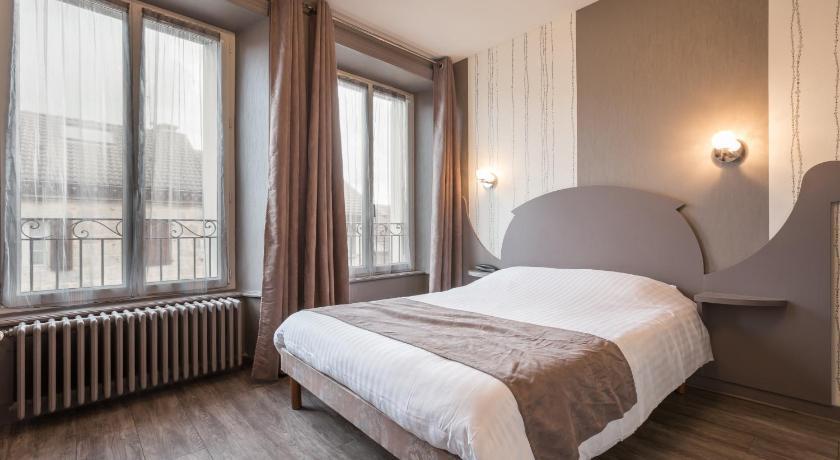 Hotel Et Restaurant De La Poste Auvergne - Tence visuel 5/5 Hotel Et Restaurant De La Poste Auvergne - Tence visuel 5/5