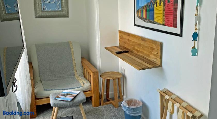 booking-225380-335358100 Porth Beach Hotel